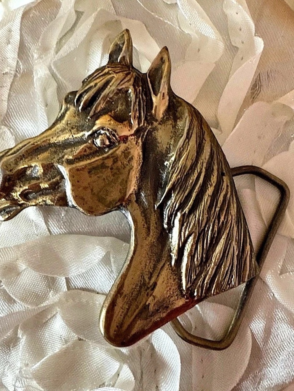 The Great American Buckle Co. Horse Head Belt Buckle. Brown